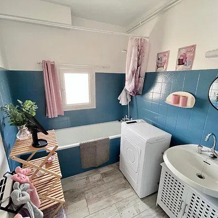 4 Pers Centre De Au Calme - Parking & Wifi Apartment