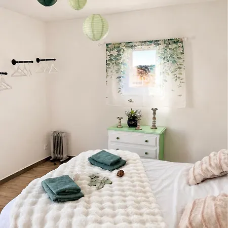 Le Cocon En Bois Majeur - Tout A Pied 4 Pers - *