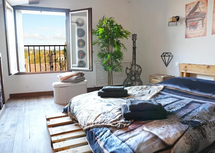 Apartment Cocon En Bois Majeur - Au Coeur De Carnaval A Pied - 4 Couchages